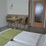 Gæstehus Und Leeb
