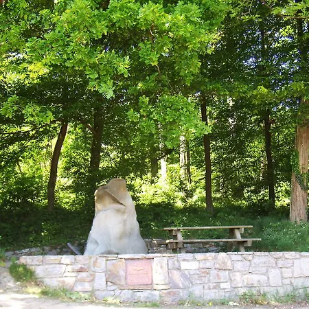Und Leeb Guest house