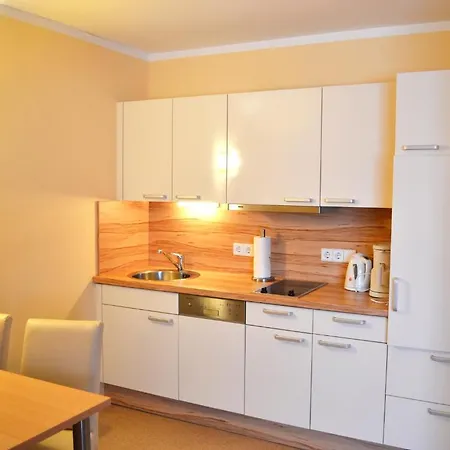 Und Leeb Guest house