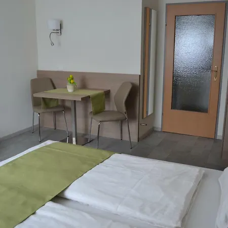 Guest house Und Leeb