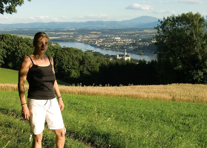 Und Leeb Πανσιόν