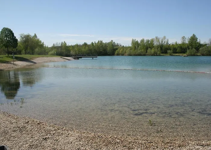 Und Leeb Πανσιόν