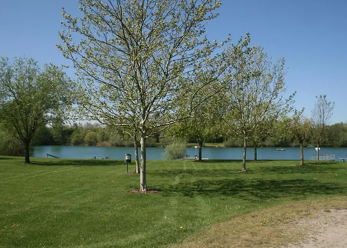 Πανσιόν Und Leeb 3*